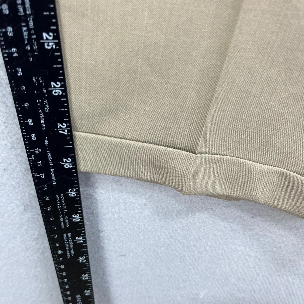 Haggar Dress Pants Mens 38x29 Premium Comfort Khaki Pleated Cuffed Professional